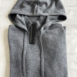 NWT Banana Republic 100% Cashmere Dorito Hoodie